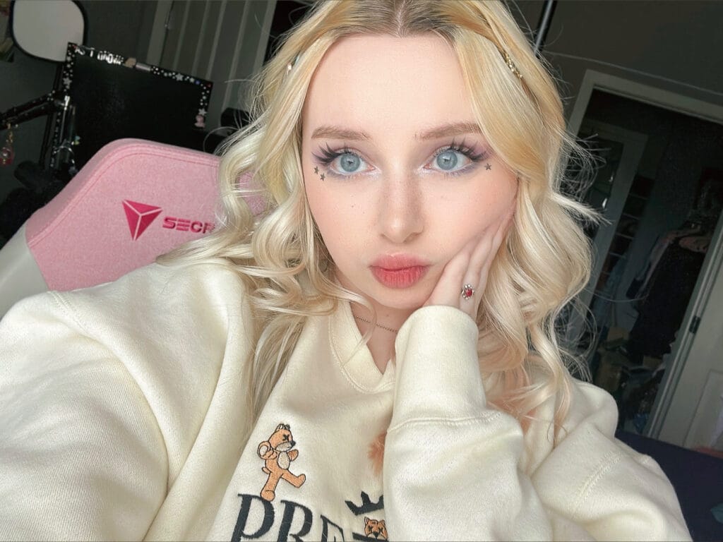 Ash - ashtronova - OnlyFans Profil