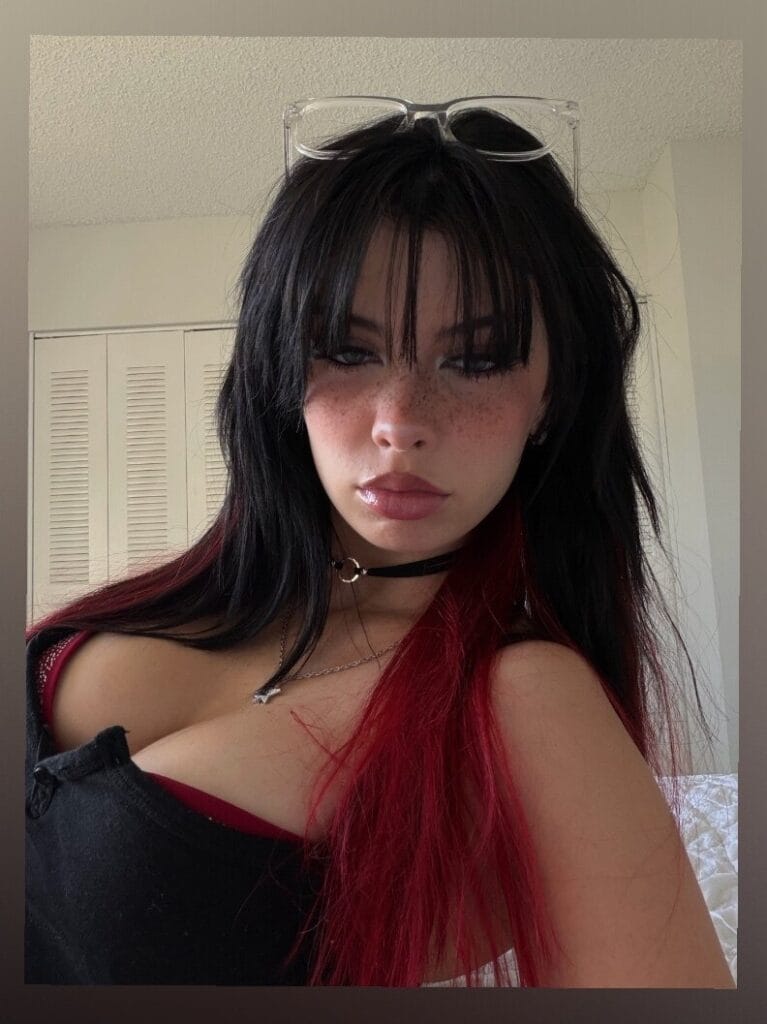 Aviva Fox - avivafoxxx - OnlyFans Profil