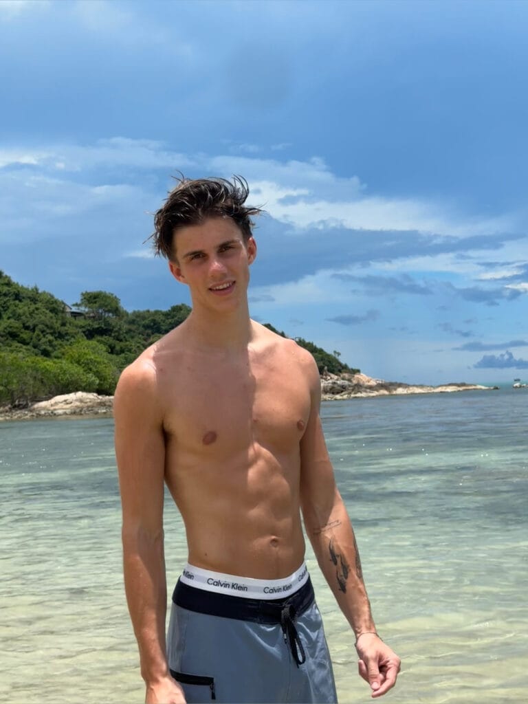 Corderyfit - corderyfit - OnlyFans Profil