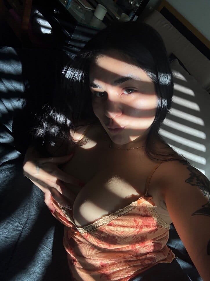 Sara 🖤 - doubedeesarai - OnlyFans Profil