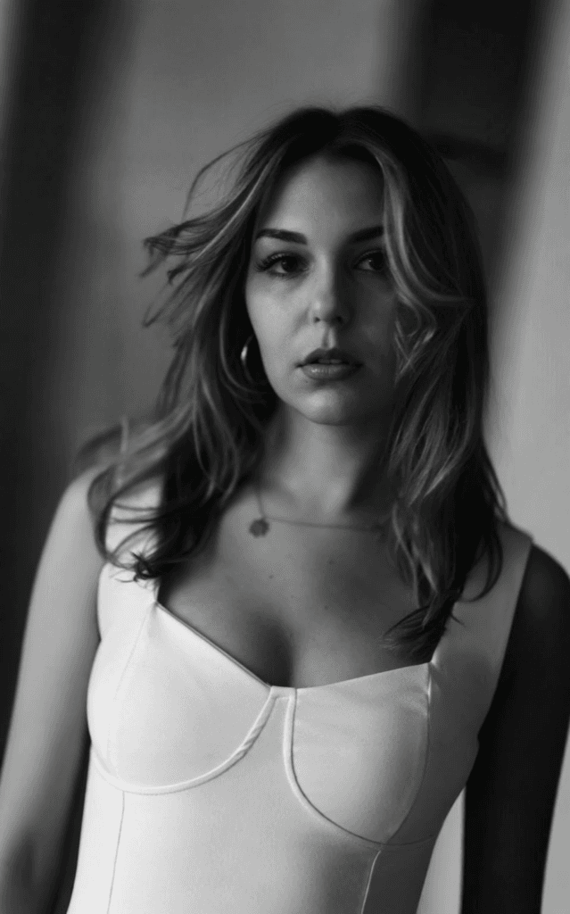 Lena 🧝🏽‍♀️ - lenaislazy - OnlyFans Profil