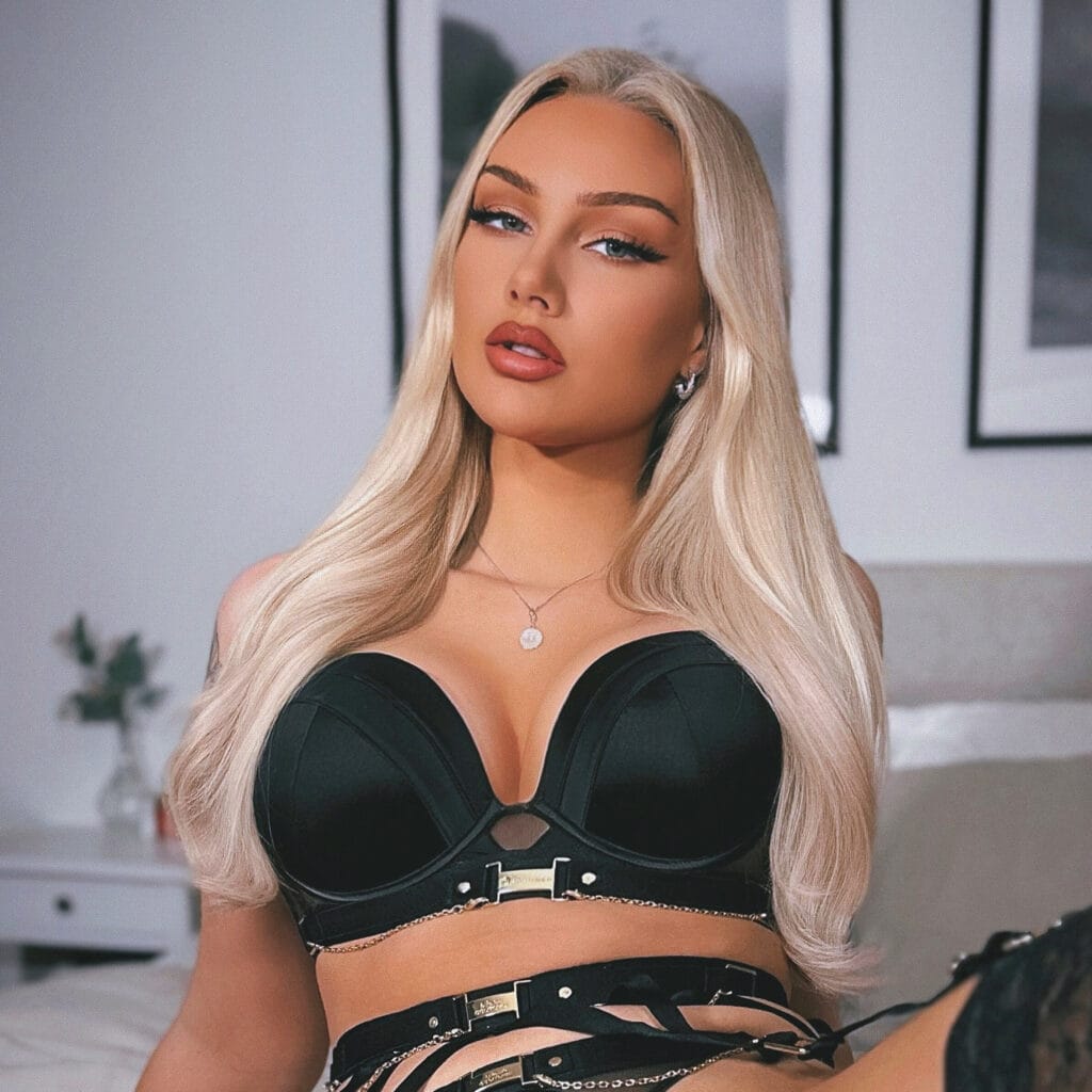 Linny Nova - linnynova - OnlyFans Profil