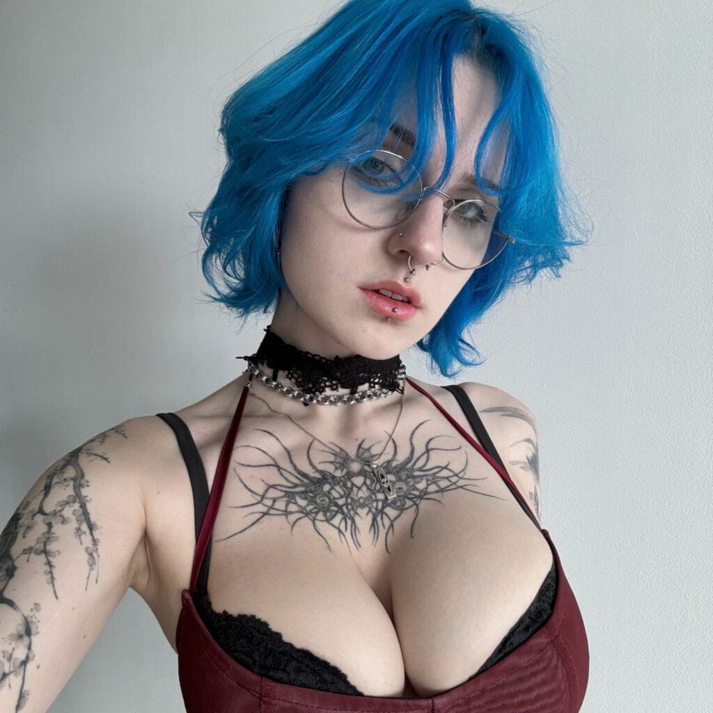 lyra crow - lyracr0w0 - OnlyFans Profil