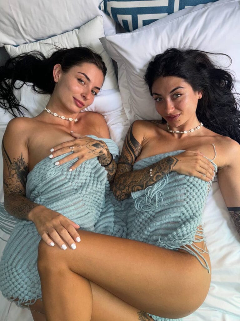 Bella & Eliza💕 - theserenotwins - OnlyFans Profil