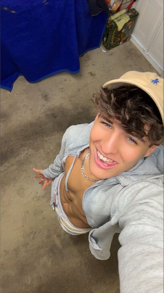 Livio-Noel - teen2006 - OnlyFans Profil