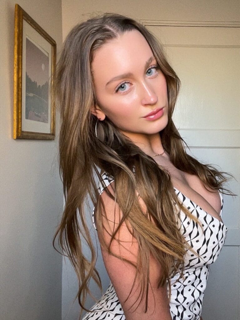 Sara Sky - thesarasky - OnlyFans Profil