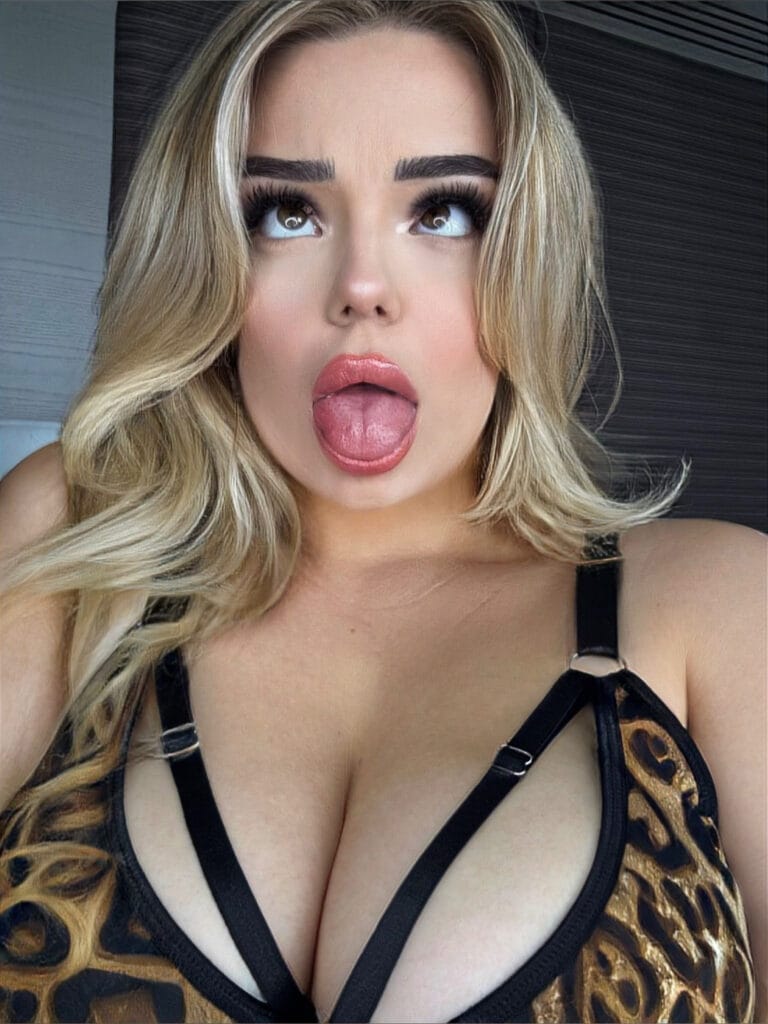 Yolosi 👅 - yolosi - OnlyFans Profil